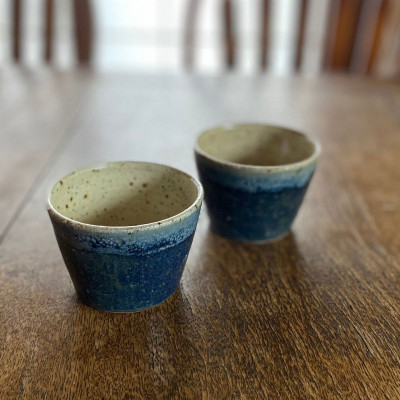 
            そばちょこ 2個組 渋めの藍色 うつわ陶芸家高田リリー律子作　あい釉　宇宙を想わせる藍色の作品【1456432】
          