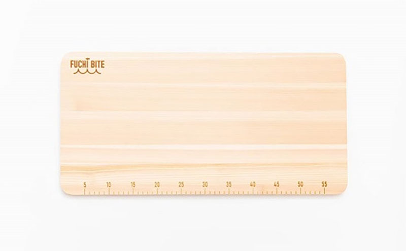 【FUCHIBITE】 ヒノキ 大型 まな板 木製 檜 木工品 卓上 国産 キッチン用品 キッチングッズ 調理器具 日用品 日用雑貨 アウトドア キャンプ カットボード カッティングボード