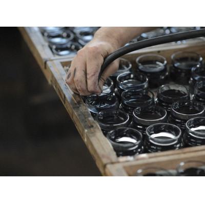 ふるさと納税 墨田区 靴磨き　定番色セット　桐箱入り　エクセレントミニシューケアボックス　ライオン靴クリーム本舗 |  | 02