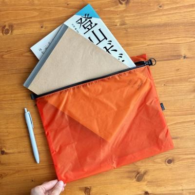ふるさと納税 名古屋市 【オレンジ】B5が入る軽いナイロンフラットポーチ　バッグインポーチ