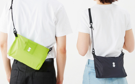 【先行予約】〈TO&FRO × familiar〉【9色から選べる】ポシェット【グレー】【2025年9月下旬以降順次発送】/ファミリア