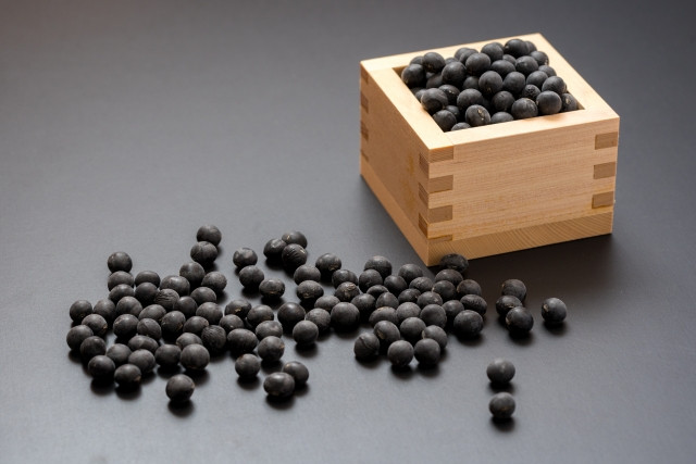 
            【令和7年産 丹波黒豆2kg】黒豆 くろまめ 豆 丹波 滋賀県 竜王
          