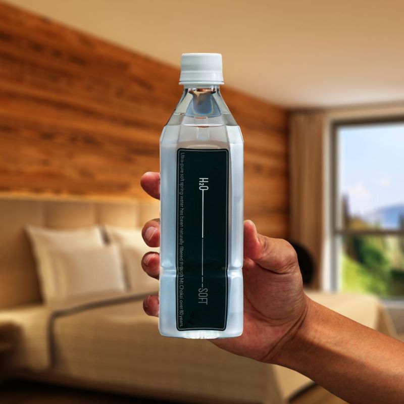 《定期便》6ヶ月連続 H2O-SOFT 500ml×42本/1箱 ミネラルウォーター 水 ナチュラル 天然水 超軟水 国産 軟水 名水百選 秋田県産 鳥海山