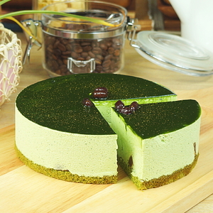 八女抹茶の 抹茶ケーキ 黒糖わらび餅入り 5号 / スイーツ デザート ケーキ [AFAK010]