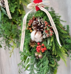 Xmas スワッグ 【あかいみ】 新潟 阿賀 たけむら生花店 ｜季節 赤 北欧 おまかせ インテリアグリーン ドライフラワー 花   贈り物  花束 ギフト 送料無料 プリザ クリスマス プレゼント 