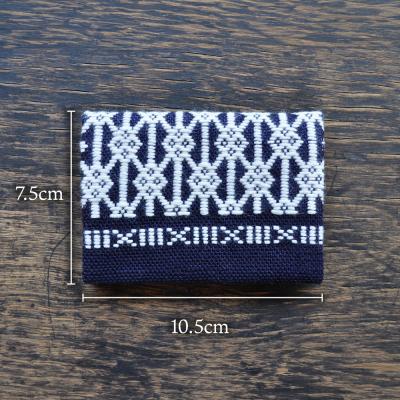 ふるさと納税 弘前市 津軽こぎん刺し 二ツ折 名刺入|24_kgk-110101 |  | 03