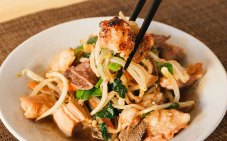 【冷凍】　愛姫牛 肉屋のこだわりお惣菜セット 牛丼×9食とミックスホルモン×1，500g 計2，85kg 愛媛県大洲市/有限会社 木村屋精肉店 牛丼 牛肉 和牛 牛 国産[AGCC074]