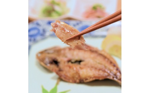 唐津産 極選 高級 海産物【無添加】干物・海宝セット 旬サバ干物 旬アジ開き 旬アジみりん 天然鯛一夜干し（旬の白身魚干物） 無着色 明太子 唐津産 塩ウニ 佐賀 呼子イカ ミシュラン☆獲得掲載店料理