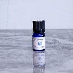 エッセンシャルオイル　ラベンダー10ml