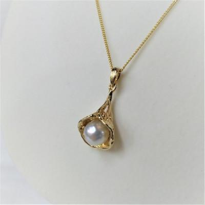 ふるさと納税 鳥羽市 伊勢志摩あこや本真珠ペンダント(ナチュラルバロック)G 10-67 |  | 01