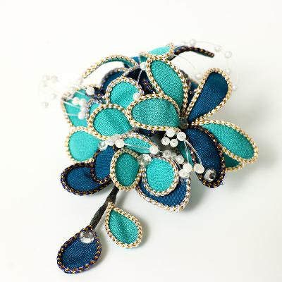 ふるさと納税 京丹後市 シルクコサージュ!(ブルー)着物などの和装・洋装共に使えます。髪飾りコサージュとしても! |  | 01