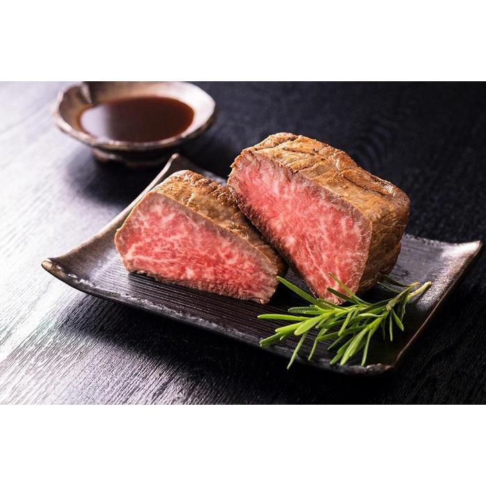 【ふるさと納税】黒毛和牛ヒレローストビーフ　300g | ローストビーフ 肉 お肉 牛肉 和牛 人気 有名 おすすめ ソース ギフト 黒毛和牛 ヒレ 高級 国産牛 柔らかい 肉料理 贈答 ギフト お取り寄せ 送料無料 鎌倉 神奈川