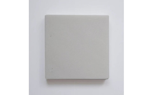 【mikage craft】オーディオボード (100mm × 100mm × 15mm)　白（天然大理石） 御影石 大理石 スピーカー台 防振ボード 振動吸収 天然石 ブラック ホワイト 高級 オーディオアクセサリー スピーカー オーディオ 15000円 1万5千円 石安株式会社 岐阜県 大垣市