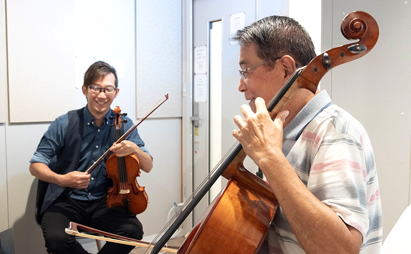 弦楽器体験1名（動画&写真撮影付き） ヴァイオリン バイオリン チェロ 弦楽器 体験 初心者 レッスン