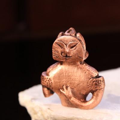 ふるさと納税 山梨県 【Do_goods】縄文時代のロマン　純銅製 「黒駒土偶」ネックレス  659-321