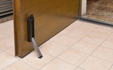 セイエイ (Seiei) ドアストッパー ポルテ 機能性パッケージ ブラック 17669 玄関ドア ドアストップ 扉留め 大阪府高槻市/清水産業株式会社[AOET005]