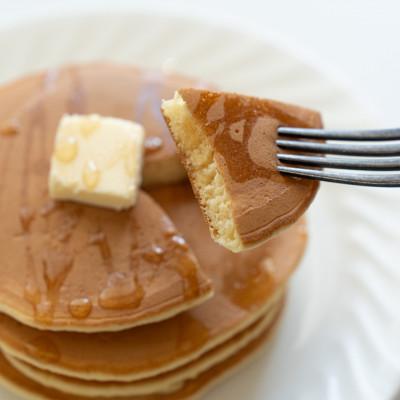 ふるさと納税 音更町 よつ葉バター・北海道産小麦使用パンケーキ・十勝産つぶあん・なたね油セット(合計11品)【A105】 |  | 02