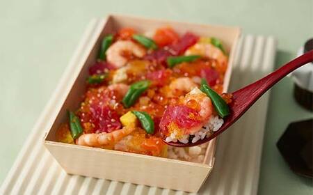 作りたての味をそのまま冷凍！豪華海鮮ばらちらし寿司 2人前 海の幸 魚介 海産物 食品 冷凍 加工品 ちらし寿司 ひな祭り F7X-0486