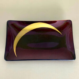 角小皿 三日月 梨地赤溜 ［NF135］