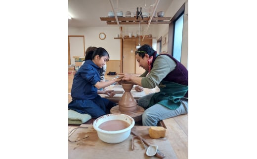 【萩焼 登り窯焼成作陶体験】　萩焼作家　波多野英生との作陶体験物語　萩本陣宿泊付き　（完全予約制／2名様～）　｜HGH00003