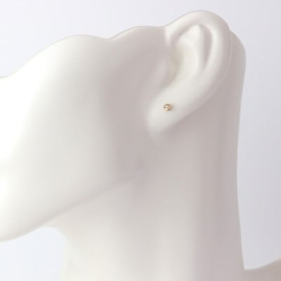 K18ダイヤモンドピアスG4903【配送不可地域：離島・沖縄県】【1298336】