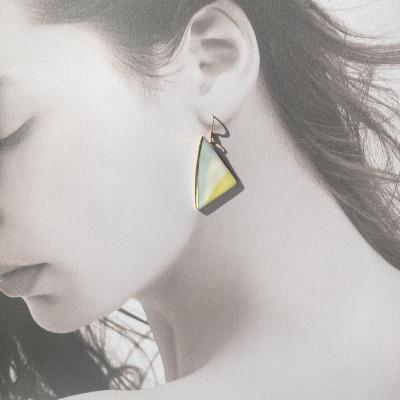 ふるさと納税 茅ヶ崎市 ArtOpus. イヤリング セイル 青黄 湘南 茅ヶ崎市 陶磁器 アートギフト |  | 01