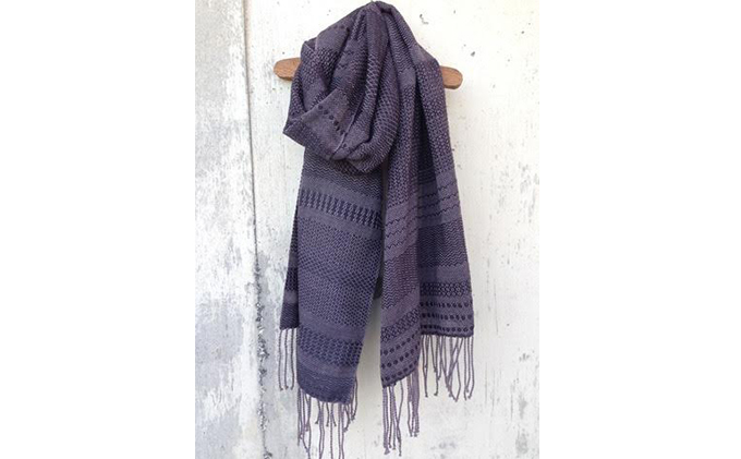 ito to iro 手染め・手織り仕上「ストール」 ゴバイシグレー×ブラック・変化織り（大判）B 冬物 ファッション小物 