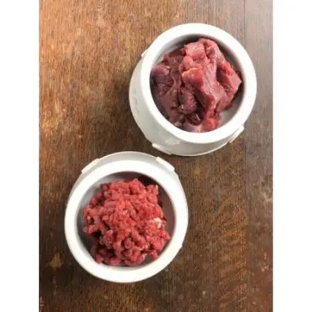 【毎月定期便】三河のジビエ　ペットフード　 成犬用「カット肉」と「ミンチ肉」(1才～7才対象)全3回【配送不可地域：離島】【4083824】