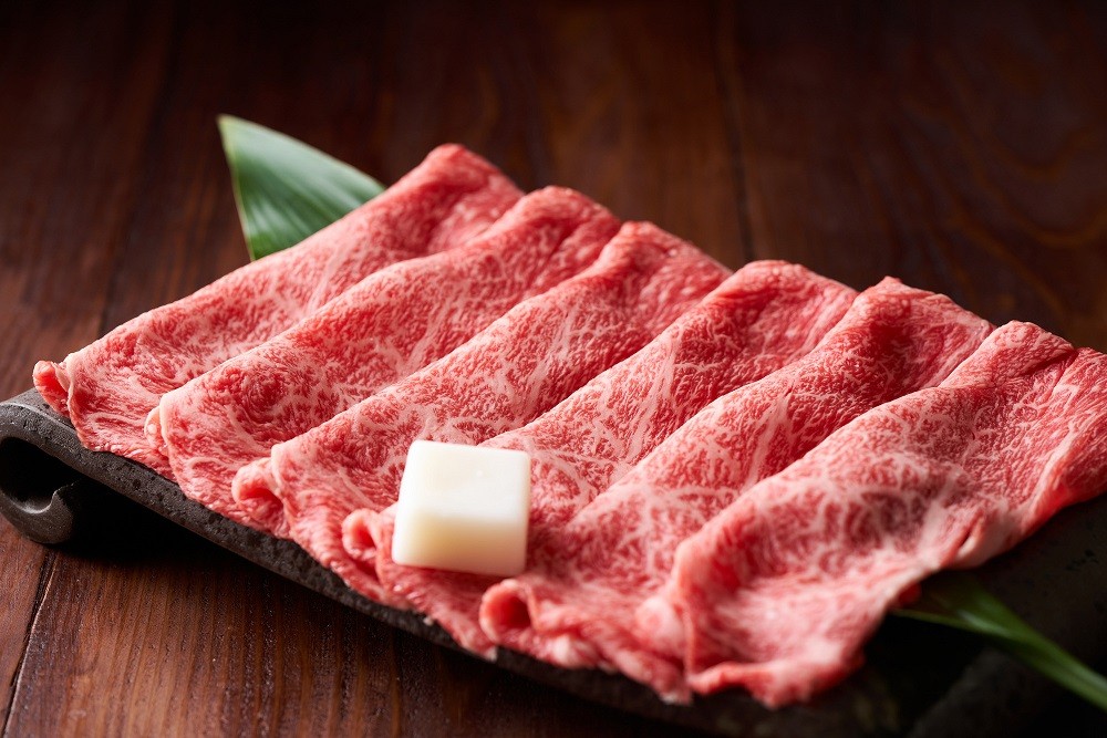 
                  神戸牛しゃぶしゃぶ（かたﾛｰｽ）400g
                