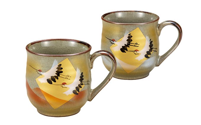 九谷焼　 ペアマグカップ　金箔鶴　a04 