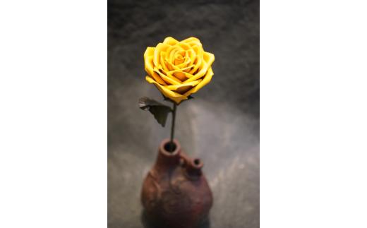 Eterna -Leather Rose- カラー 黄色 / 国産 革 レザー ローズ バラ 造花 アートフラワー 小物 インテリア プレゼント【area001-yellow】_イメージ2