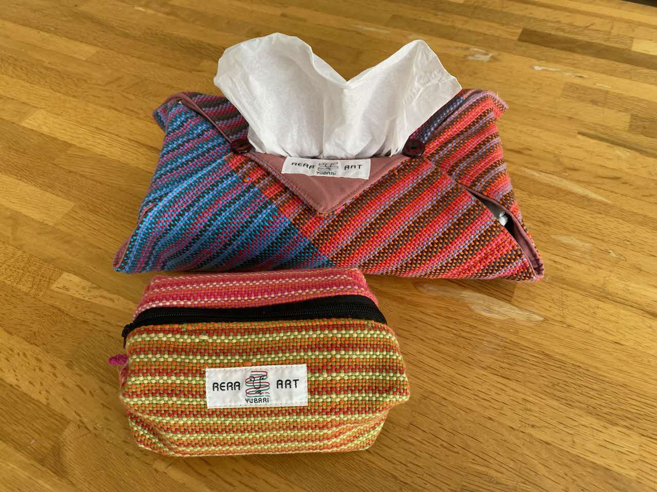 
            「さをり織りポーチ」と「さをり織りティッシュカバー」セット　T3
          