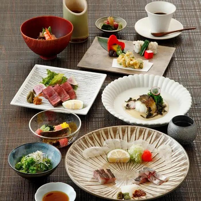 東京・有楽町で味わう坐来大分 最上級コース料理「坐来」ペアチケット