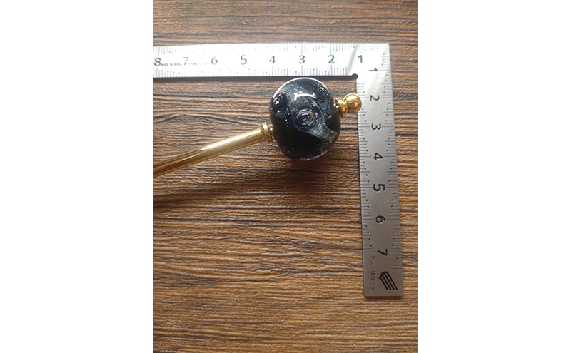 宇宙玉のかんざし 1本 かんざし 宇宙 とんぼ玉 手作業 神秘的 手作り 洗練 フォーマル 浴衣 夏祭 贈り物 ギフトボックス Beans Roots 東京都 大田区