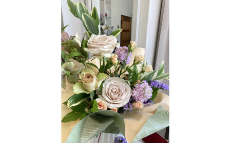 【定期便６ヵ月】季節の生花アレンジ　Sサイズ　６ヵ月連続でお届け 【 フラワー アレンジメント お花 ギフト プレゼント 贈り物 誕生日 お祝い 神奈川県 小田原市 】