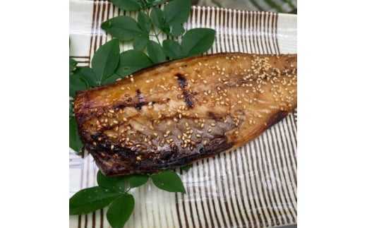北欧さば醤油干し　天日干しひもの詰め合わせ(200g×5枚)【1333353】