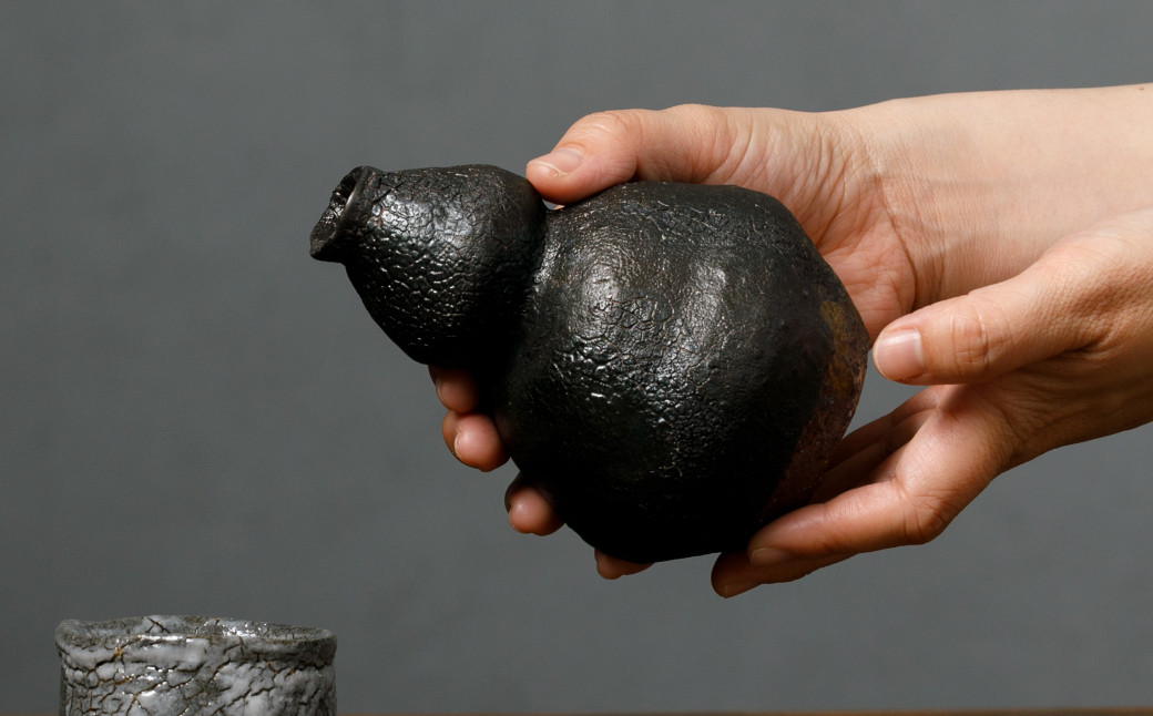 
            【川上清美】唐津焼／烏黒瓢徳利
          