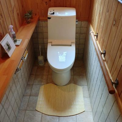 ふるさと納税 東郷町 籐(ラタン)で無臭にするトイレマット |  | 03