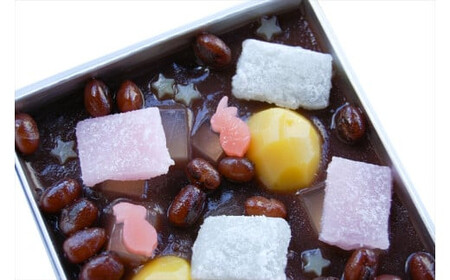 【うさぎや星が夜空に浮かぶ“進化系ネオ和菓子”】夏の夜空に見立てた“あんみつ風“水羊羹「天の川」 創業昭和10年 小田原 伊勢屋〈出荷時期:2025年6月15日～2025年8月31日〉【 和菓子店 神