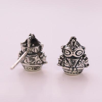 ふるさと納税 山梨県 縄文の神秘を身にまとうSV925製どぐりんプチピアス　700-089 |  | 02