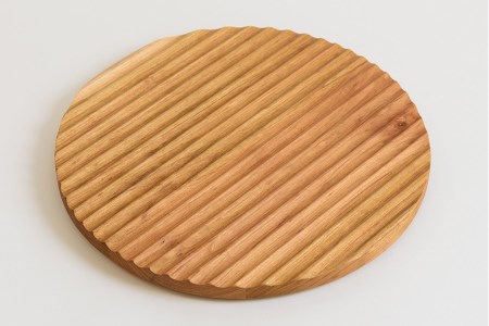 トーストを美味しく食べる木のパン皿（波乗りパン皿）サイズ270《直径270×厚み18（mm）》天然木 山桜 亜麻仁油 食器用洗剤OK 加茂市 朝倉家具