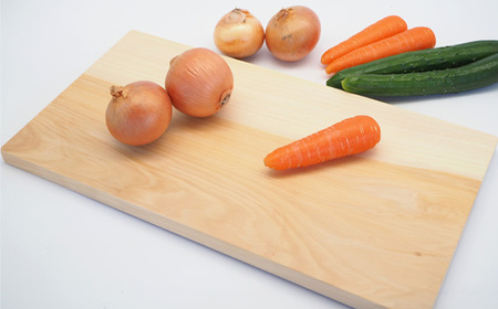 No.544 イチョウ材のまな板（大）と（小）2枚セット