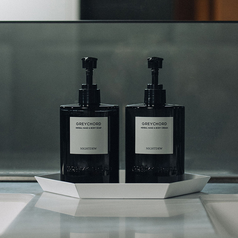 
【GREYCHORD】H&B GIFT SET　ハンド＆ボディ用のソープとクリームのセット(ポーチ付)【 ボディーケア 神奈川県 海老名市 】
