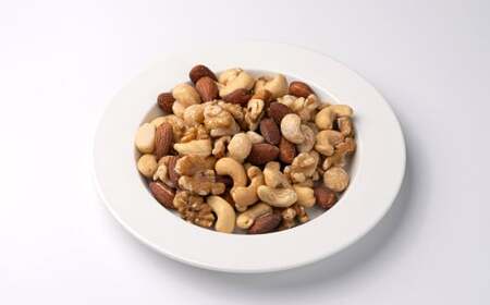 4種の食塩不使用ミックスナッツ 1.2kg（300gx4袋）小分け チャック付き ナッツ ミックスナッツ 食べ比べ おやつ
