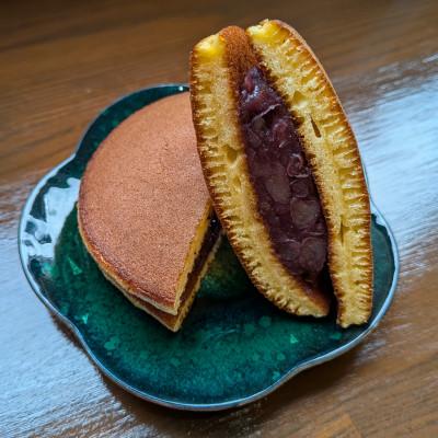 ふるさと納税 伊勢原市 よくばり4種アソート!手焼き特製どら焼き 12個入り |  | 01