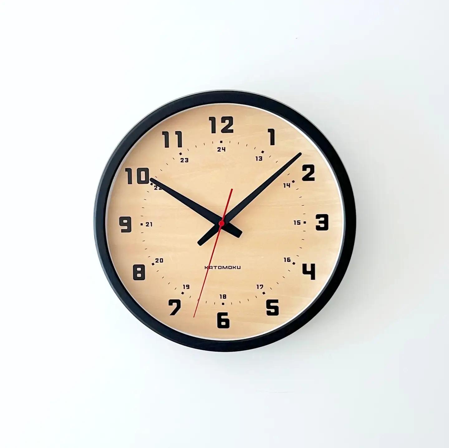 KATOMOKU muku clock 8 ≪km-81BKRC≫木製掛け時計(ブラック/電波スイープムーブメント(連続秒針))【R7441】