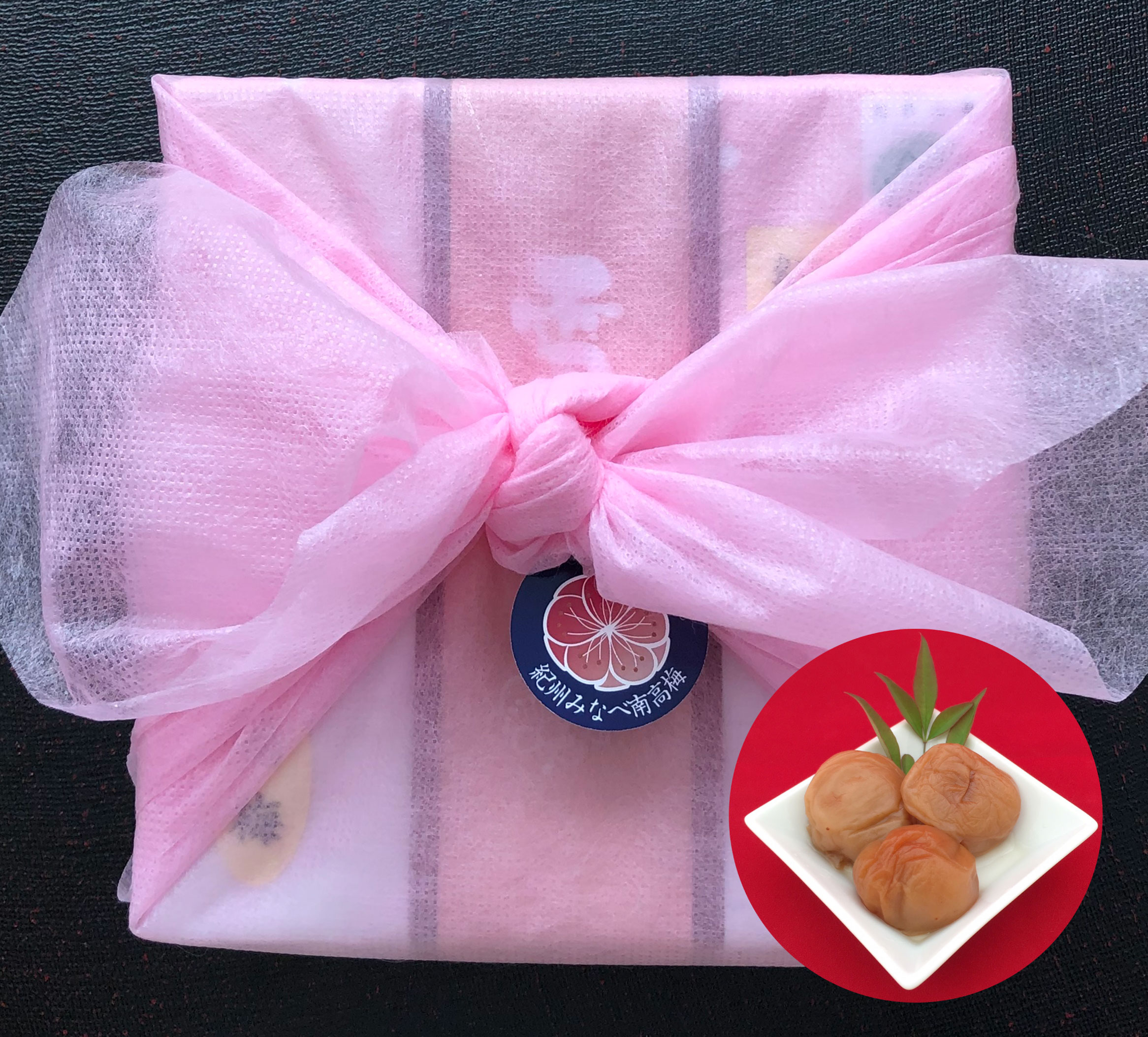 M272　紀州みなべ南高梅　雪どけ木箱入り