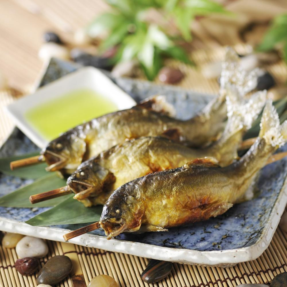 
            滋賀県産 あゆの塩焼き 10尾入 あゆ 鮎 鮎の塩焼き アユ 川魚 魚 国産 琵琶湖 滋賀 彦根 あゆの店きむら
          