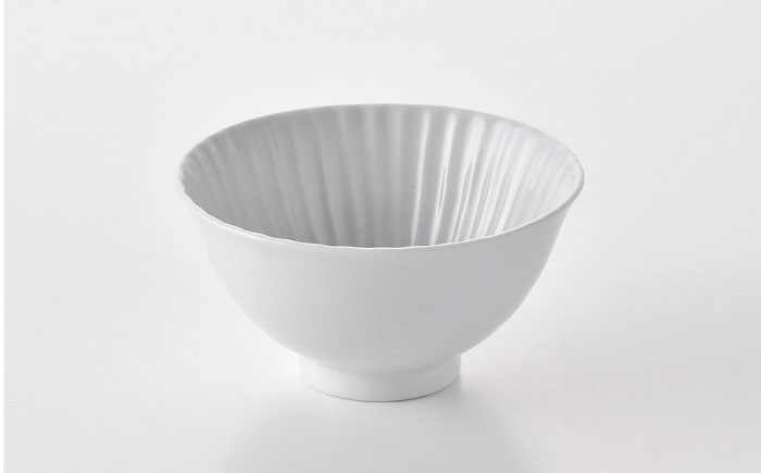 【波佐見焼】しのぎ茶碗・中皿（白磁）セット【一龍陶苑】 [CC87]