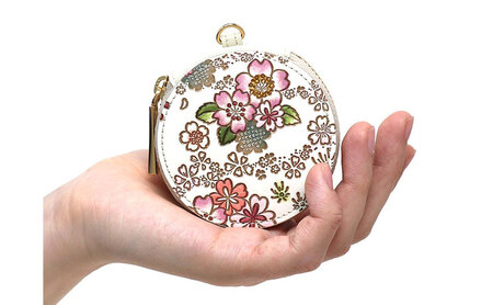 【文庫屋大関】マカロンポーチ かすみ桜【皮革工芸品】 ポーチ ミニポーチ 小物入れ アクセサリー入れ イヤホン入れ 収納 保管ケース 手のひらサイズ  本革 革 皮革 工芸品 工芸 雑貨 ギフト プレ